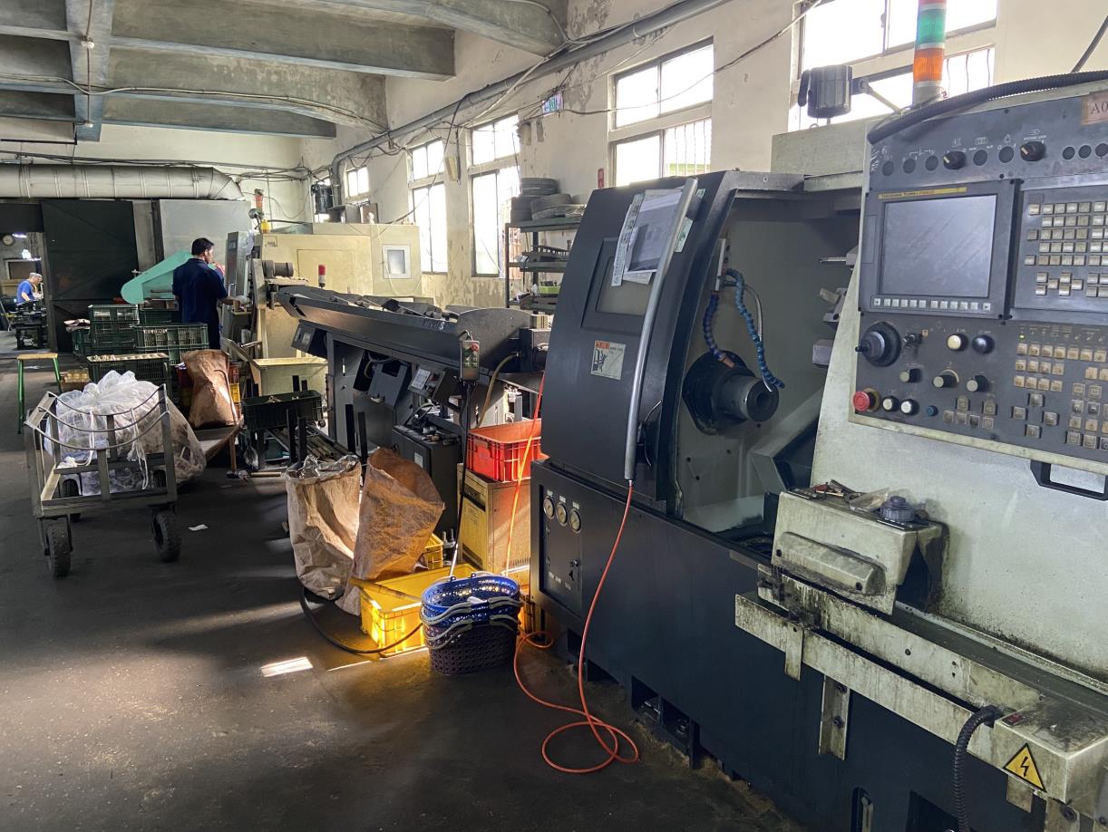 自有車削加工現場